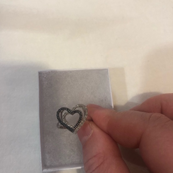 Sterling Silver Heart Shaped Ring - Picture 3 of 4